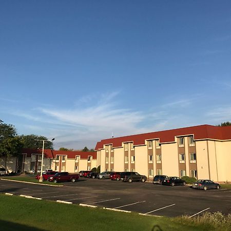Ramada By Wyndham Albert Lea Exteriér fotografie