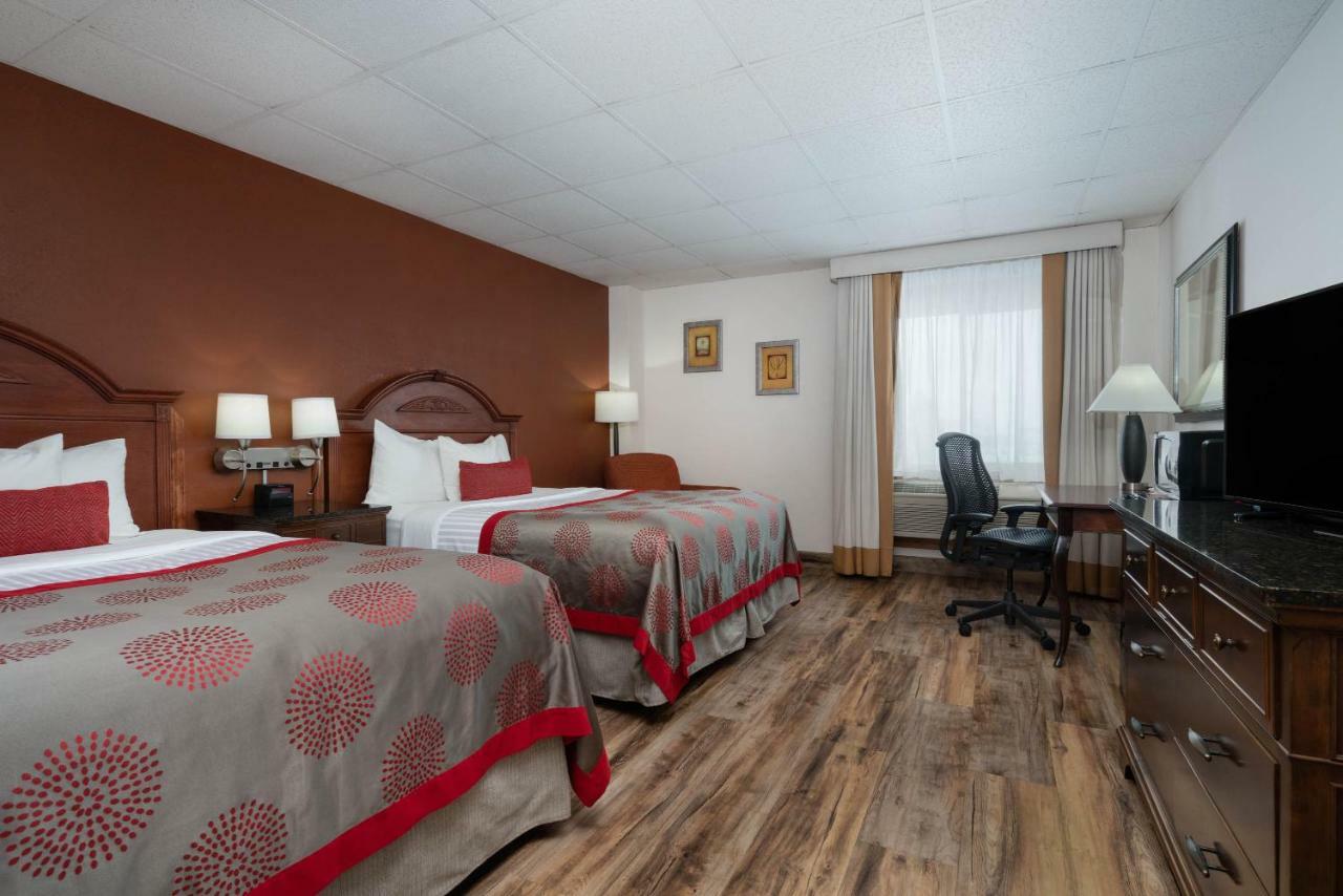Ramada By Wyndham Albert Lea Exteriér fotografie